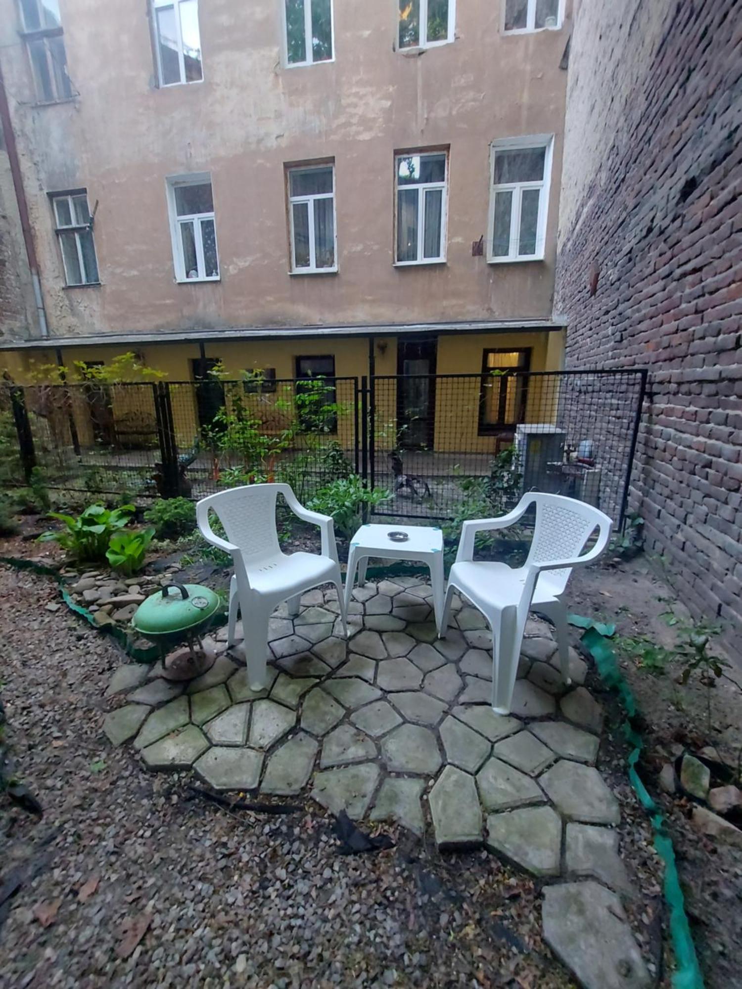 Medova Apartments Lviv Extérieur photo